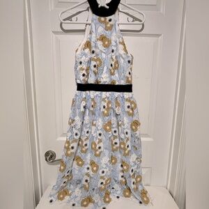 NWT Chi Chi London Dress Size 6